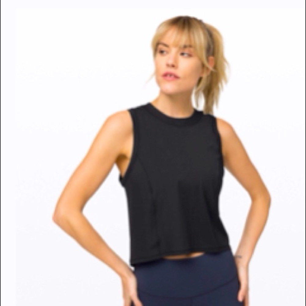 Lululemon top